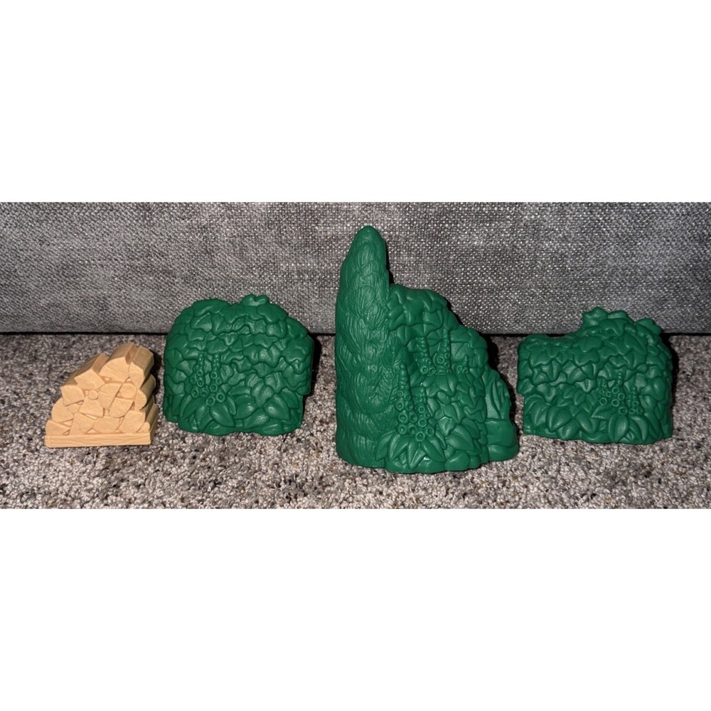 Vintage 1997 Fisher Price Loving Family Dollhouse Bushes Shrubs‎ Firewood 74618